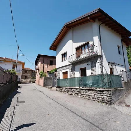 Holiday home Tra Cielo E Bosco -